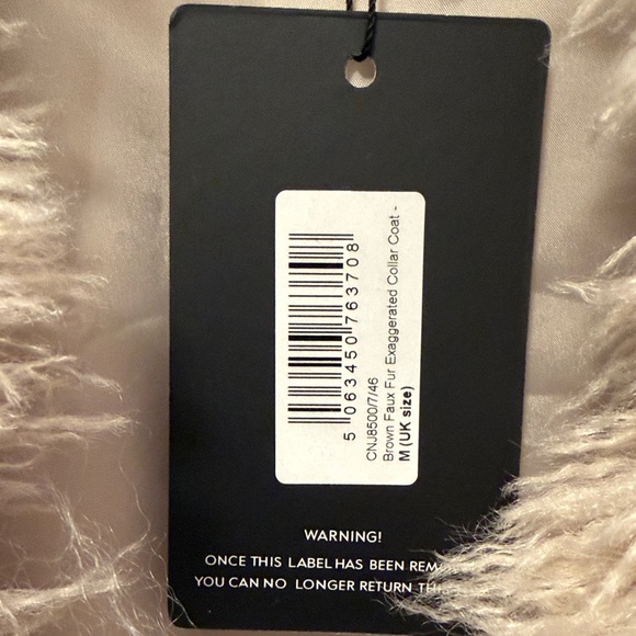 PrettyLittleThing Women's SKI  Faux Fur Teddy size M NWT - Picture 4 of 11